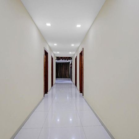 Hotel Navjivan Himatnagar Kültér fotó