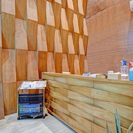 Hotel Navjivan Himatnagar Kültér fotó